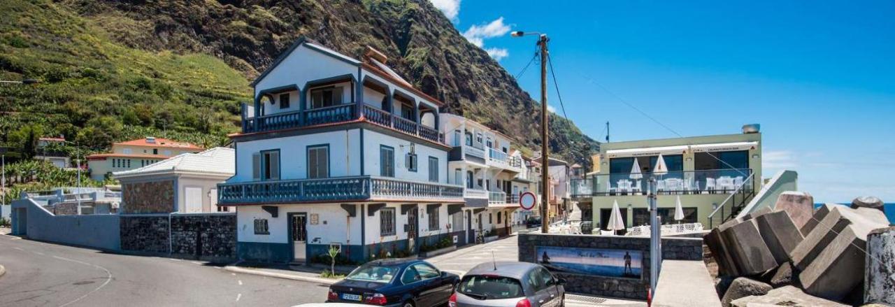 The Yellow House Holiday home Paul do Mar (Madeira)