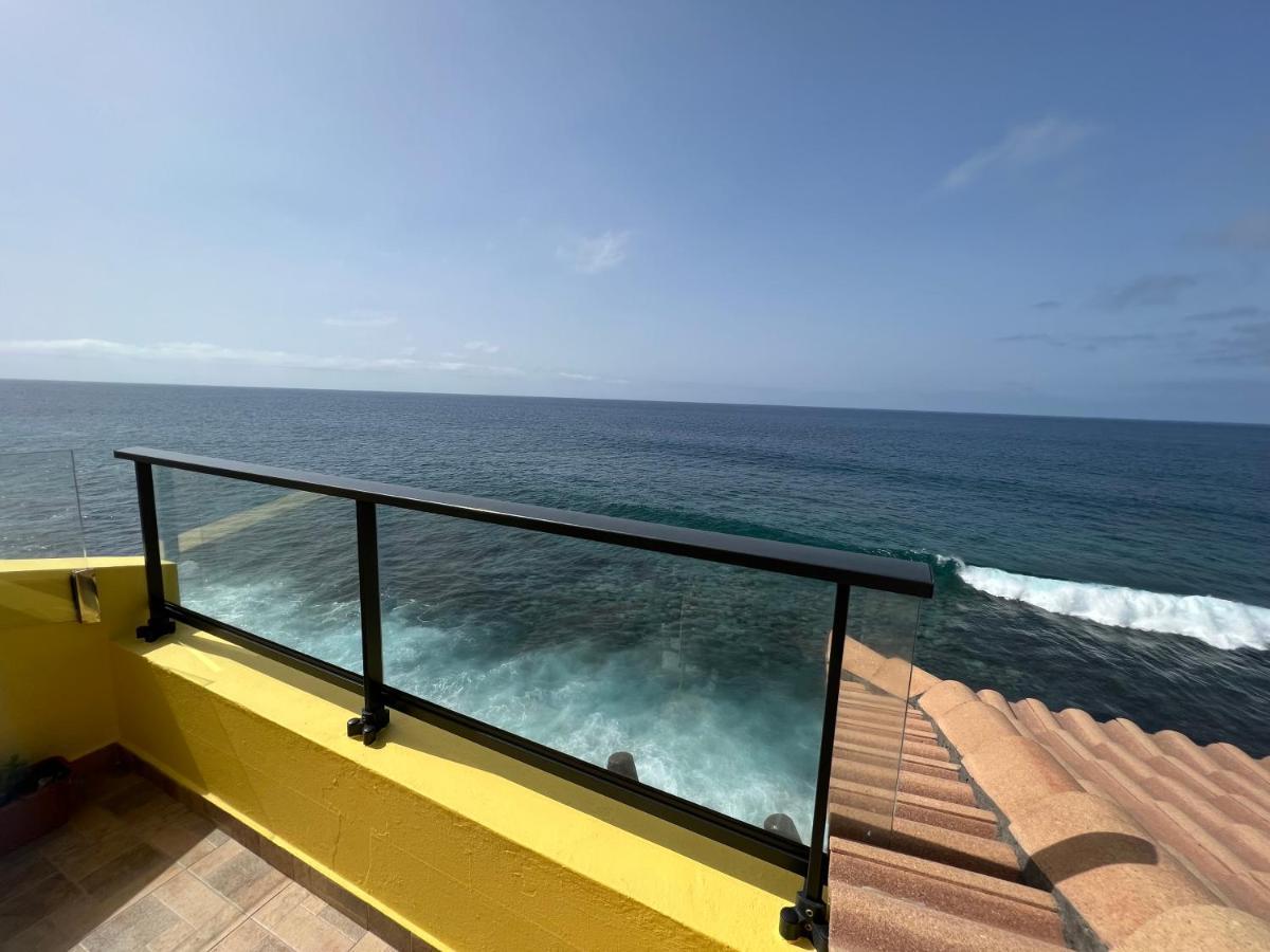 The Yellow House * Paul do Mar (Madeira)
