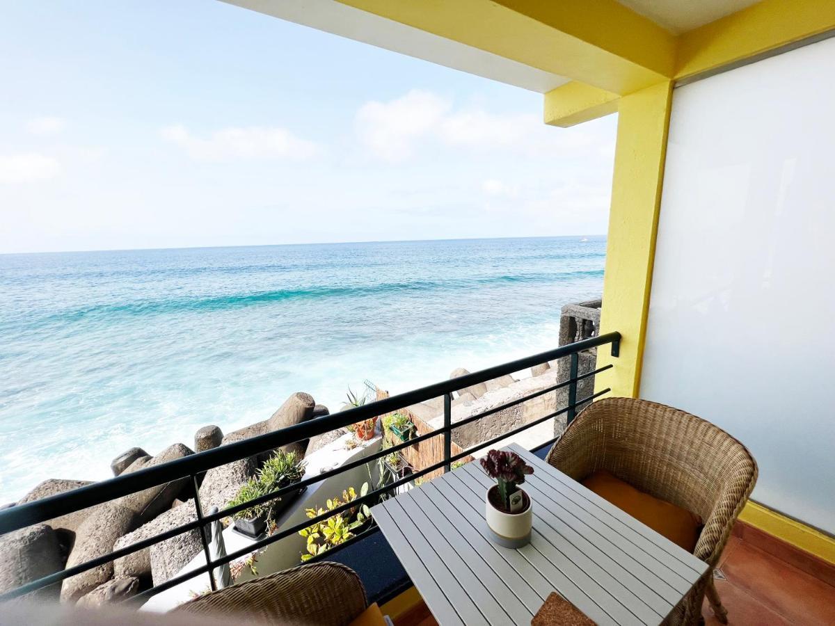 Holiday home The Yellow House Paul do Mar (Madeira)